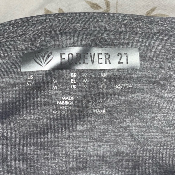 Gray forever 21 leggings - Picture 3 of 6